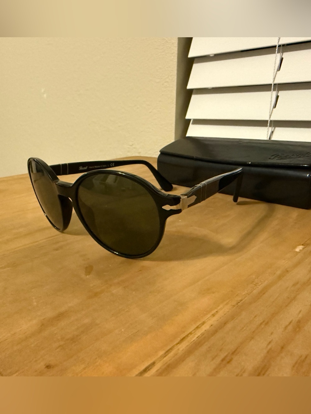 Persol Black Round Sunglasses 2988-5